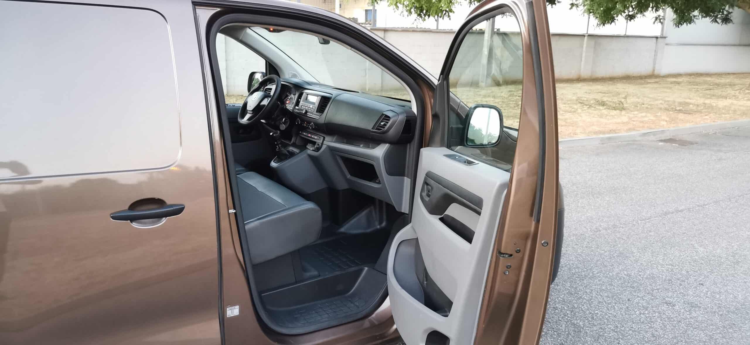 2017 Toyota Proace 1.6 BlueHDi 11