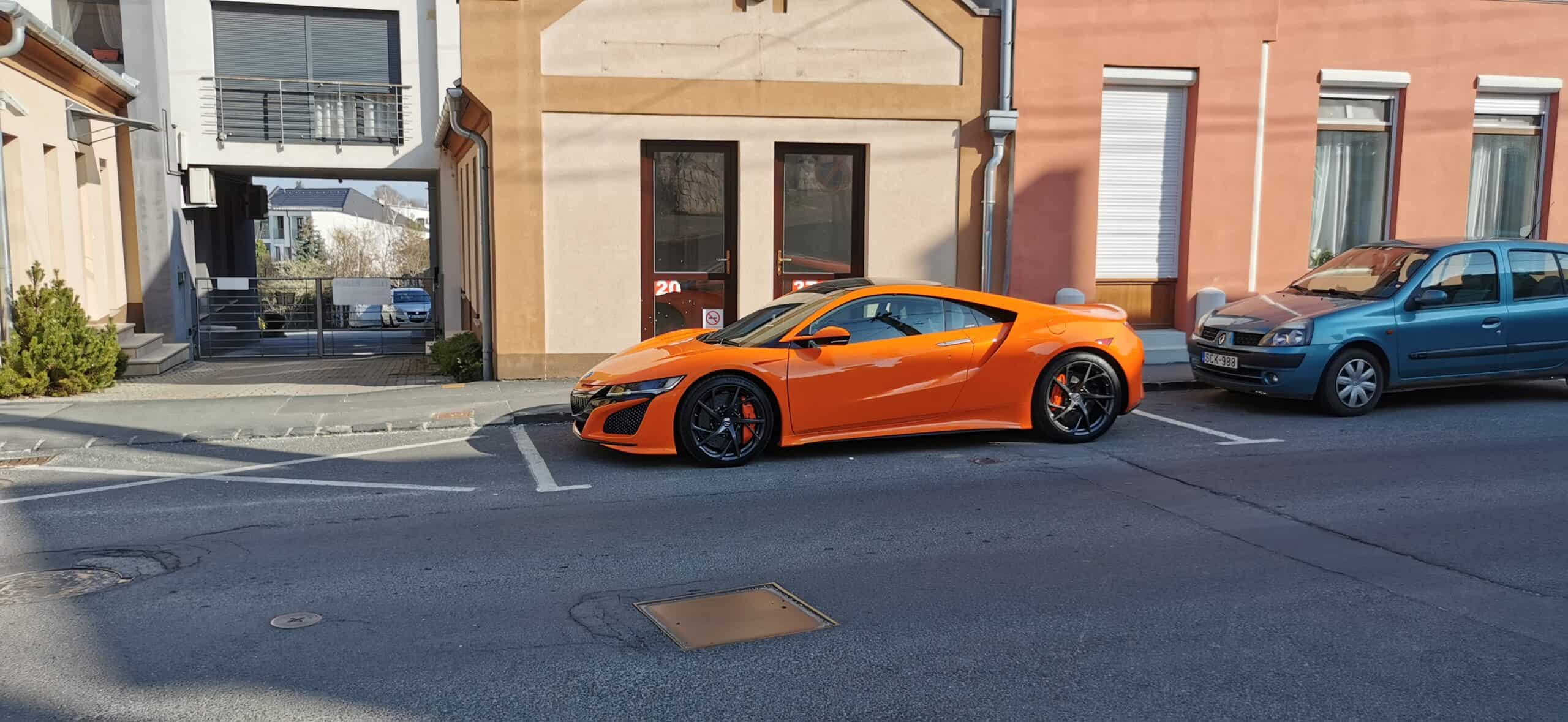 Honda NSX NC1 utcán oldalról